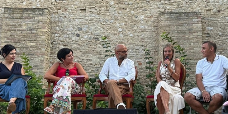 In una calda ed emozionante serata «abbiamo superato alcune barriere insieme»