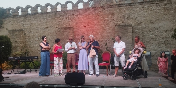 In una calda ed emozionante serata «abbiamo superato alcune barriere insieme»