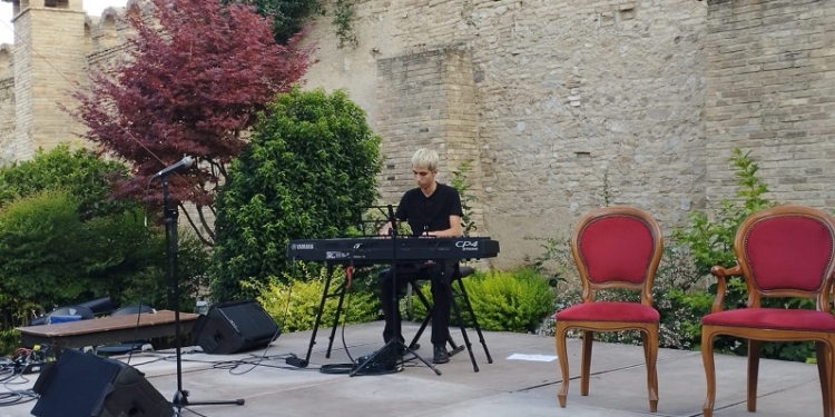 In una calda ed emozionante serata «abbiamo superato alcune barriere insieme»
