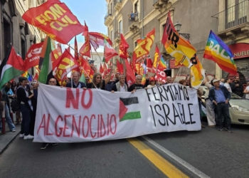 Un fiume in piena in tutta Italia. Il governo Meloni dà il primo stop alle armi