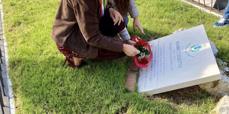 «Una rosa per Norma, un atto di memoria e di responsabilità civile»