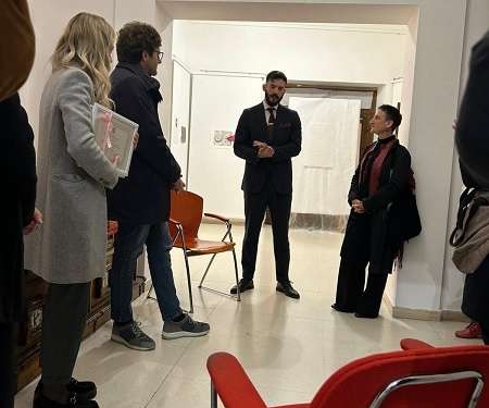 I colori dell’arte femminile illuminano ogni “Ferita”