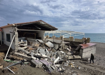 Ciclone Harry: devastazione e distruzione. Ma oltre il danno arriva anche la beffa