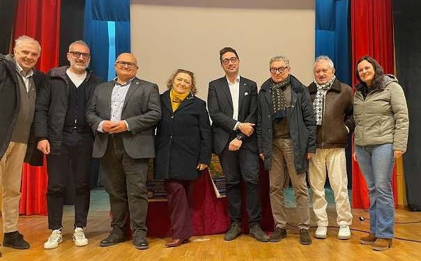 «INTERconNETtiamoci ma con la testa»