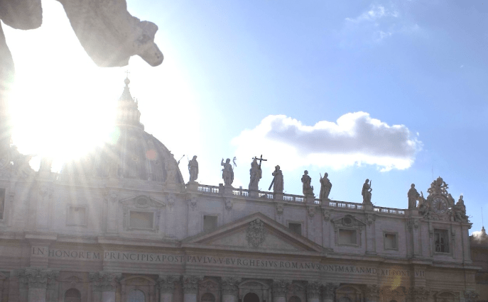 Misericordia o giustizia? Le parole del Papa che riaprono la ferita degli abusi nella Chiesa