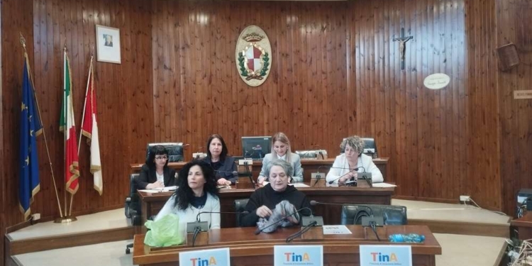 «Villa confiscata alla criminalità e altri due immobili diventano oggi luoghi di rinascita, simboli di un cambiamento possibile e tangibile»