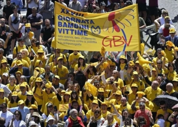 Finestre di Overton continue e ripetute per sdoganare pedofilia e pedopornografia