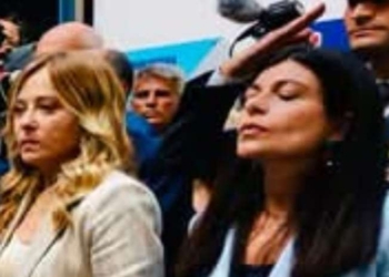 L’ipocrisia dello Stato: dignità negata ai vivi, corone d’alloro ai morti