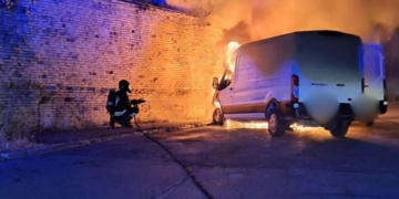 Due furgoni bruciati in piena notte, nuovo incendio doloso di un veicolo?