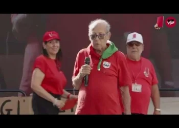 Via D’Amelio, Salvatore Borsellino: «Qui i fascisti non entreranno. Vogliono occultare la verità sulle stragi»