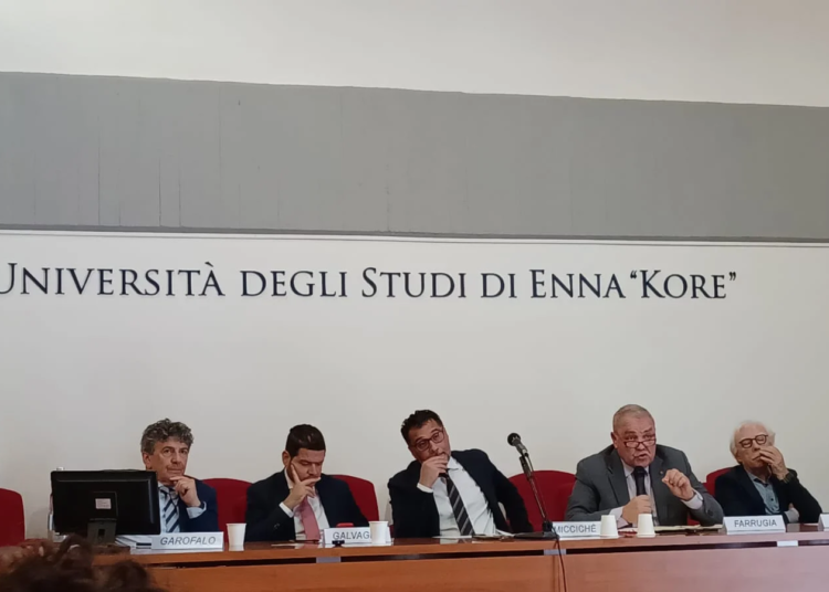 Il premio del Commonwealth al Presidente Onorario di MED. MEZ. Anġlu Farrugia