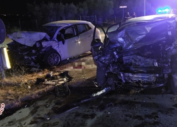 Schianto drammatico nella notte: vittima un 16enne