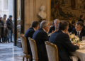 Ai tavoli del potere non c’è posto per gli ultimi